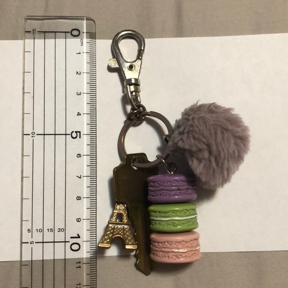 Laduree Macaron Eiffel Tower Key Chain - Picture 6 of 6